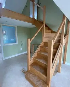 1a7cab7f40d6767dfca35aa8e457ce3b.single-winder-staircase-solid-oak-handrail-and-newl-posts-from-the-bottom-of-the-stairs